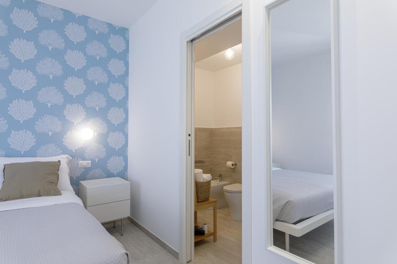 Vista Mare Guest House チヴィタノーヴァ・マルケ エクステリア 写真